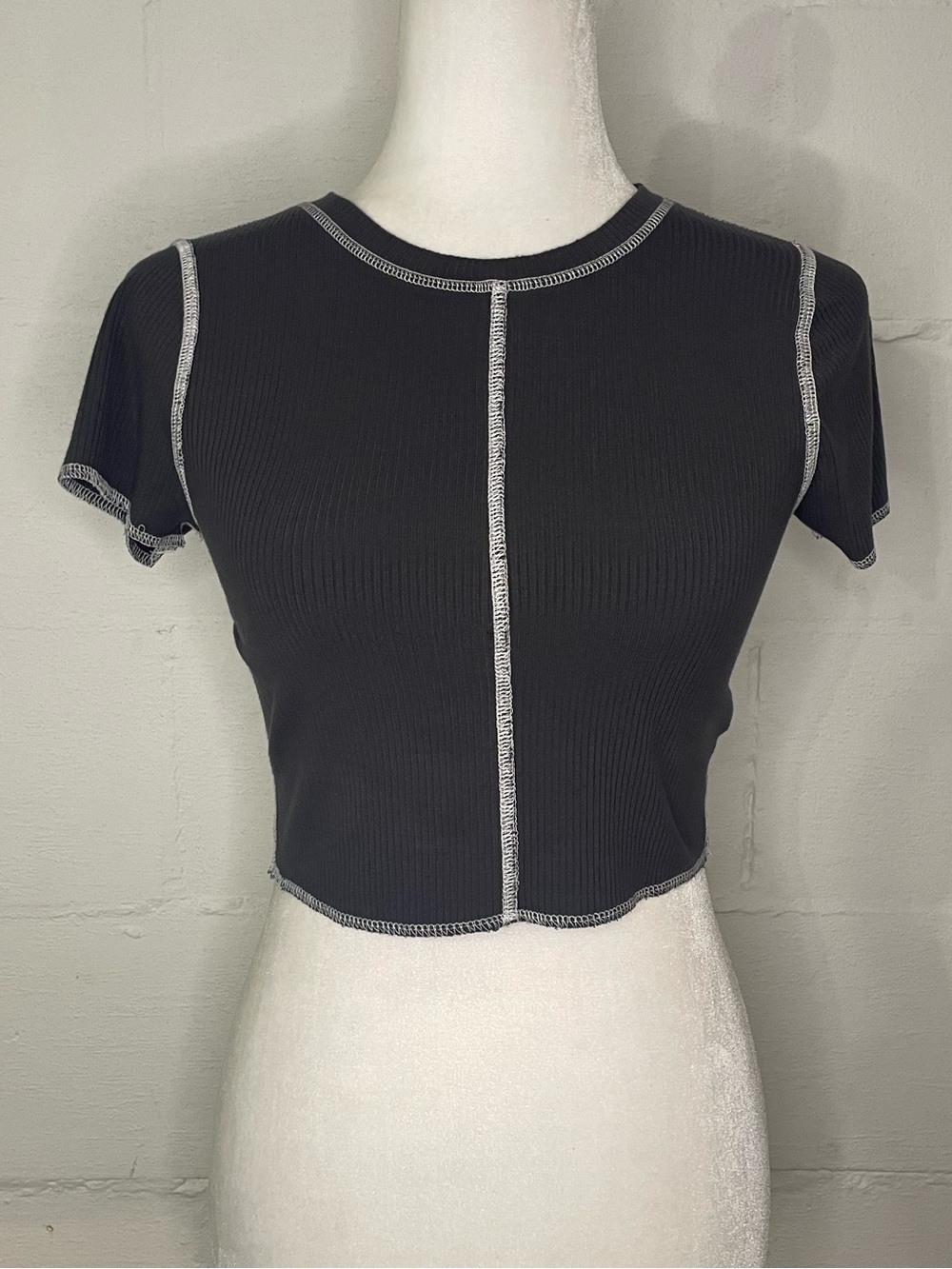 Garage Gray Cropped Ribbed Tee with White Contrast Seams